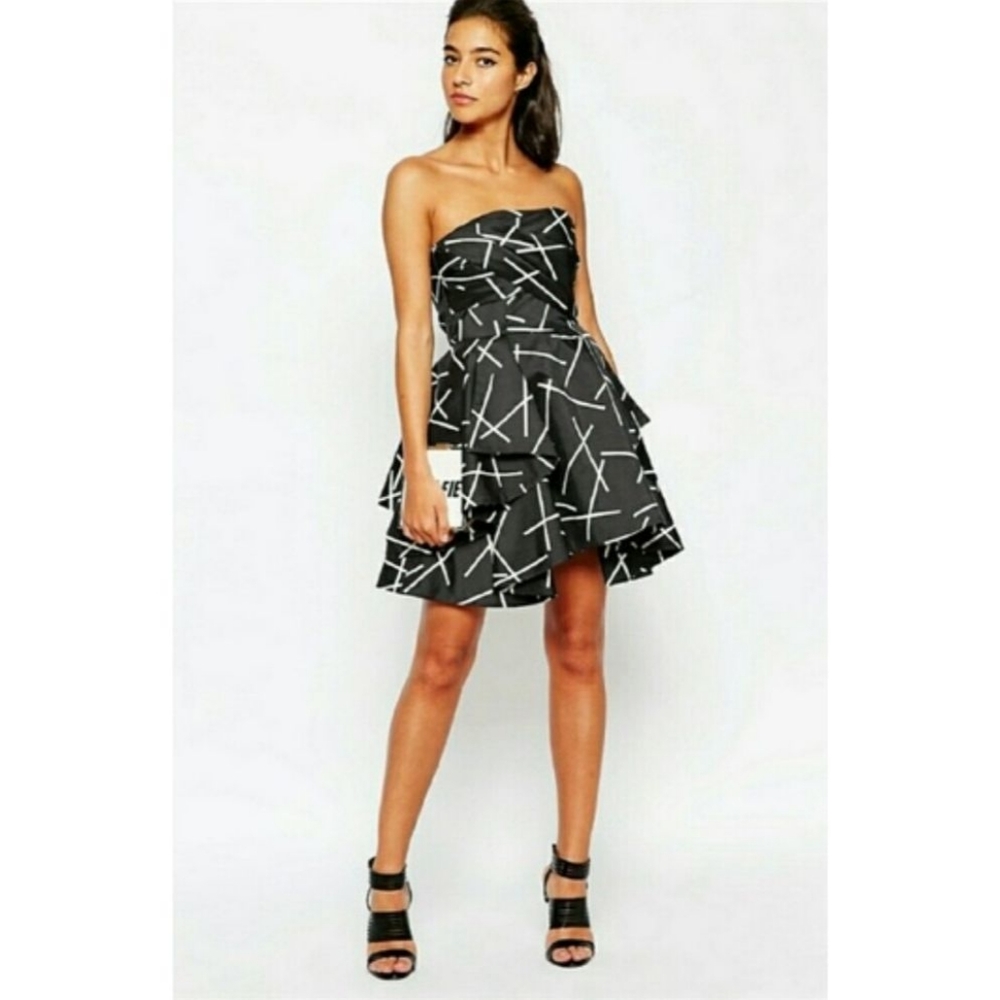 New C/meo Collective Shaken Up Strapless Mini Dress